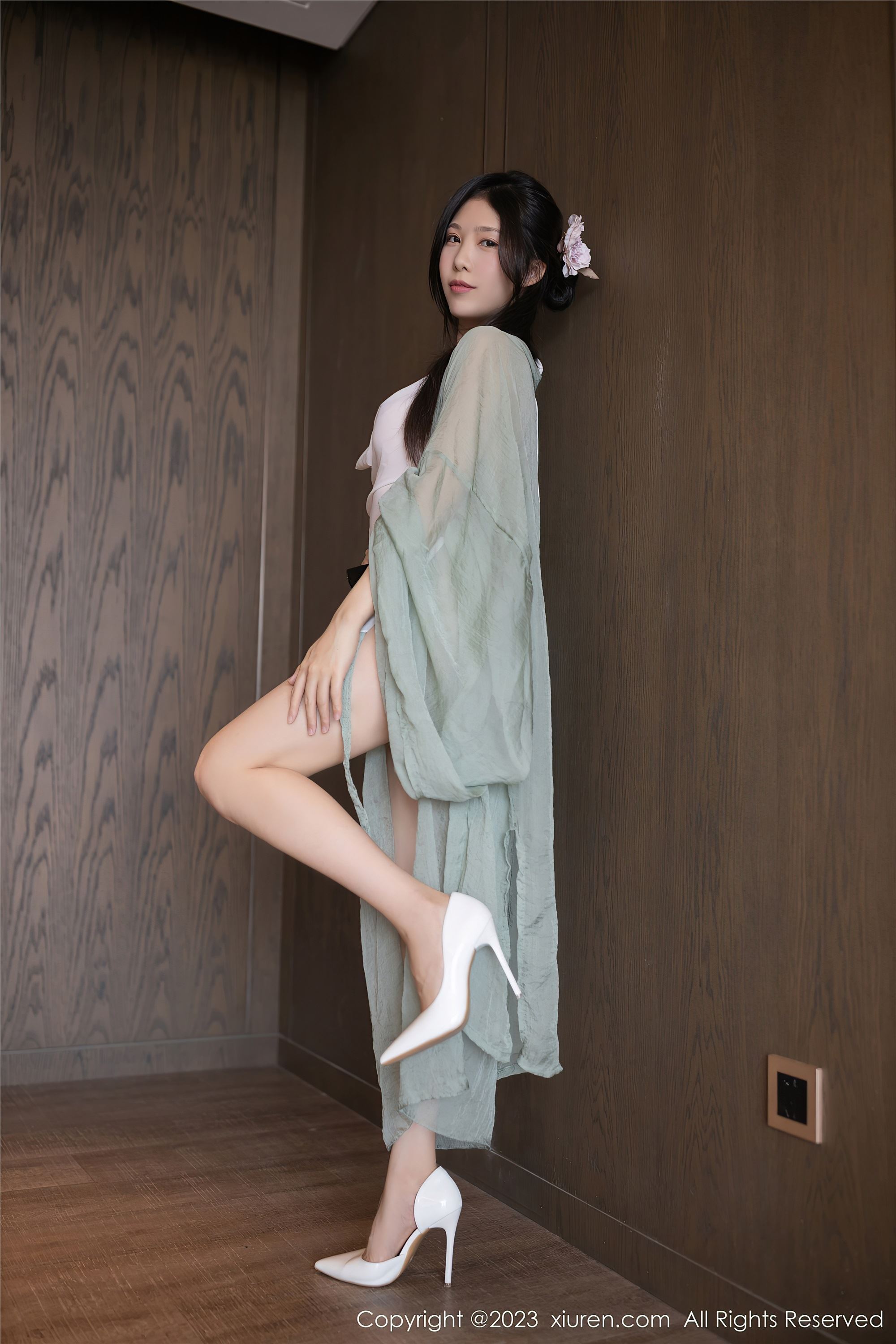 XiuRen秀人网  2023.03.15 NO.6420 利世